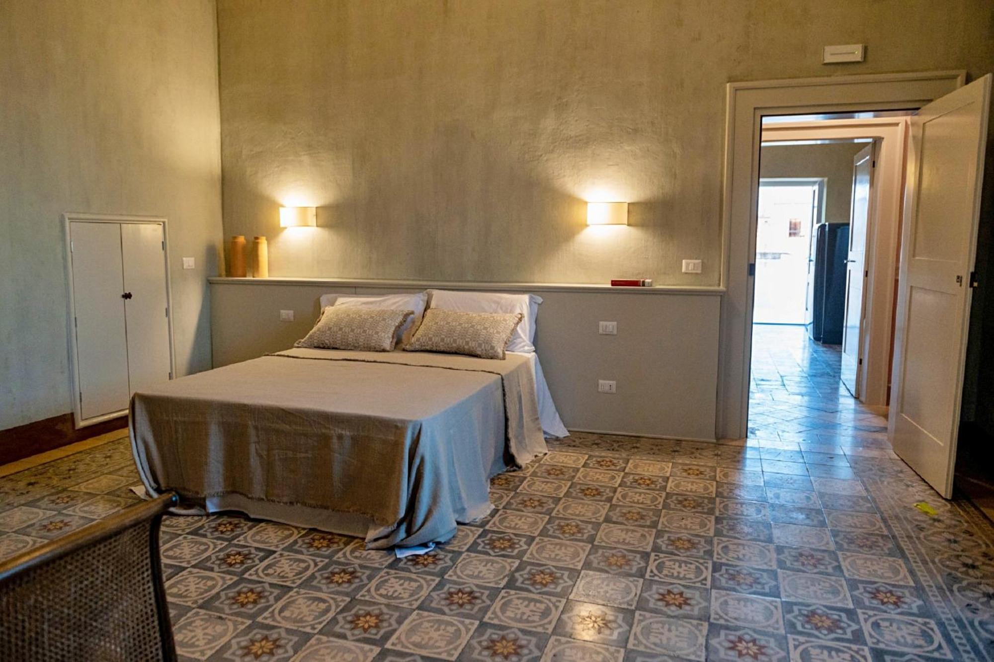 Palazzo Pati Hotel Tiggiano Exterior photo